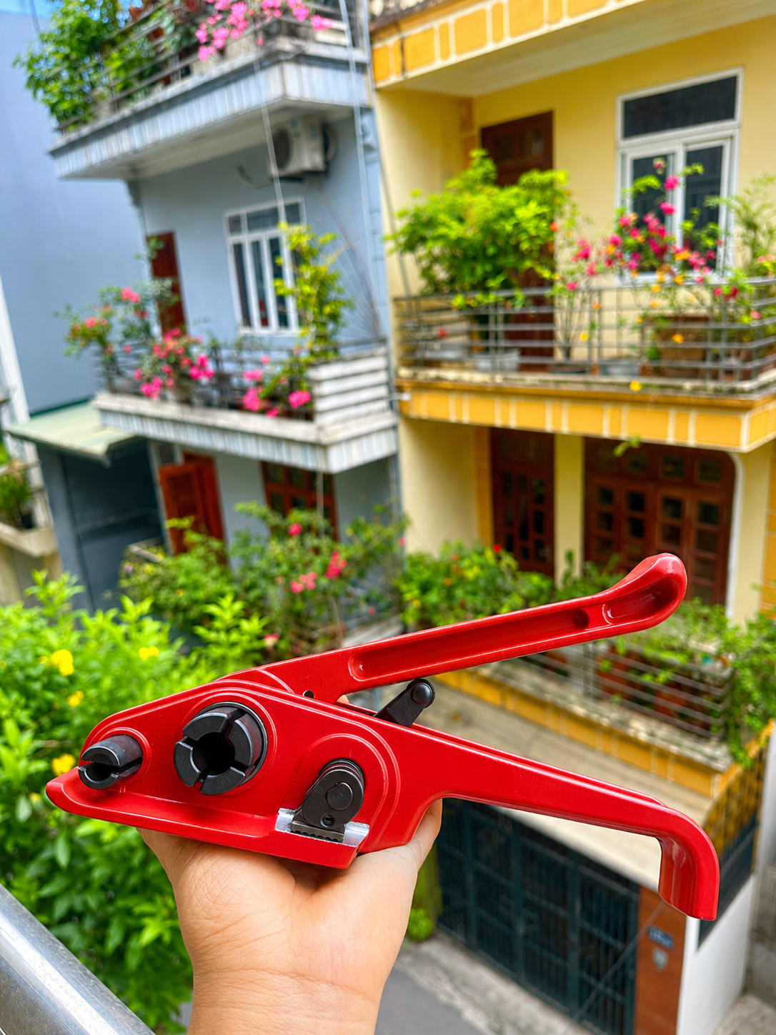DỤNG CỤ ĐÓNG ĐAI NHỰA